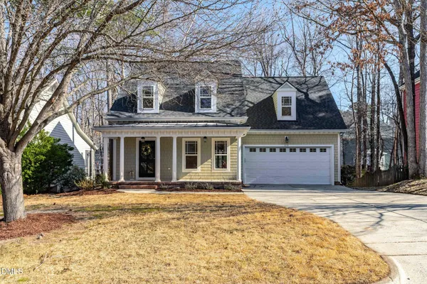 $575,000 | 113 Country Valley Court, Apex, NC 27502