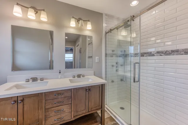 $399,985 | 7067 Reedy Creek Road, Bristol, VA 24202