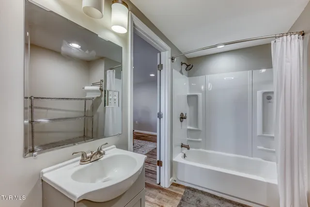 $399,985 | 7067 Reedy Creek Road, Bristol, VA 24202