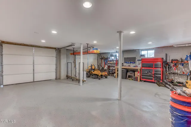 $399,985 | 7067 Reedy Creek Road, Bristol, VA 24202