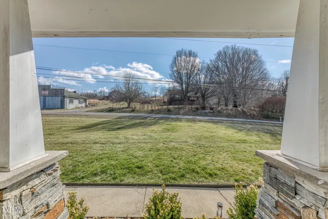 $399,985 | 7067 Reedy Creek Road, Bristol, VA 24202