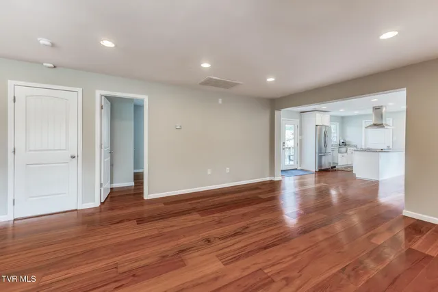 $399,985 | 7067 Reedy Creek Road, Bristol, VA 24202