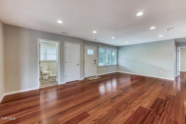 $399,985 | 7067 Reedy Creek Road, Bristol, VA 24202