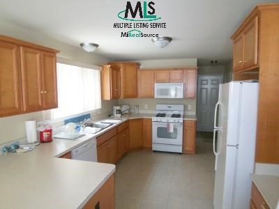 37423 Ryan Road Sterling Heights, MI 48310 - Photo 3 of 12 440194-2.JPG