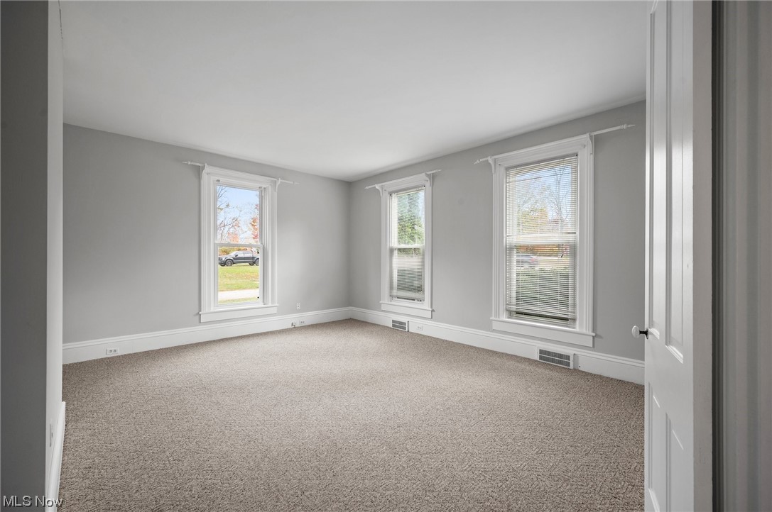 19258 Lunn Road Strongsville, OH 44149 - Photo 7 of 34 Or..... Parlor off Living Room