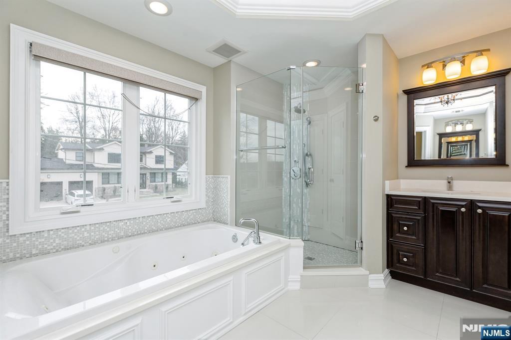 15 Woodland Road Cresskill, NJ 07626 - Photo 20 of 34