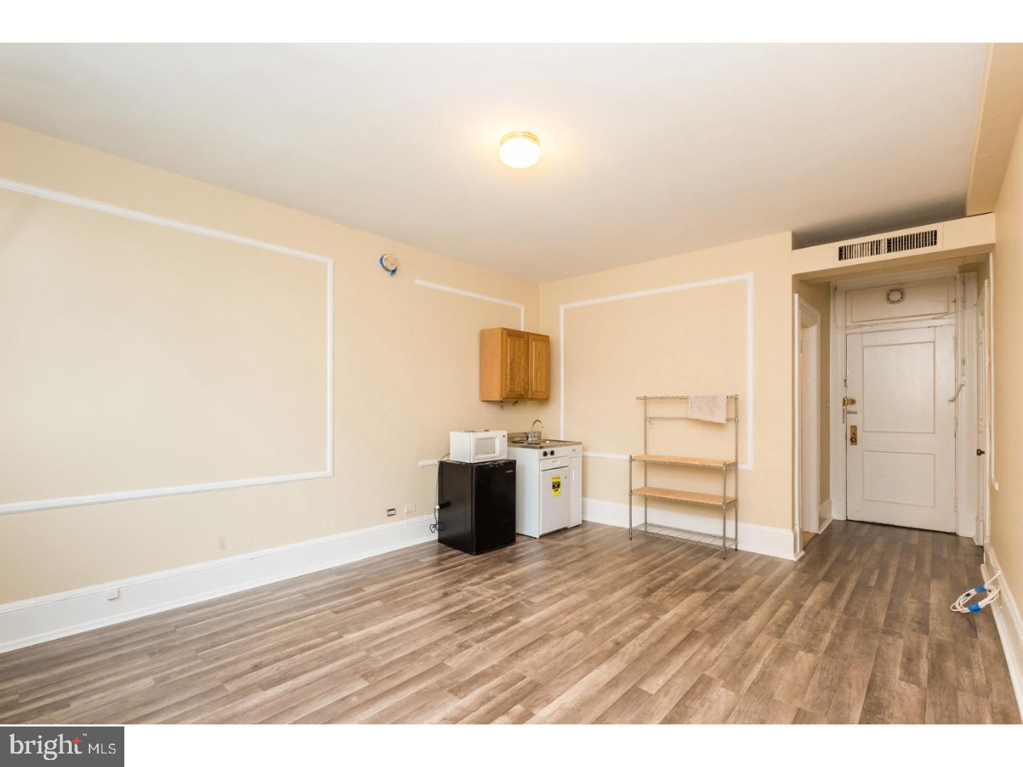 1324 Locust Street, Unit 1118 Philadelphia, PA 19107 - Photo 3 of 25