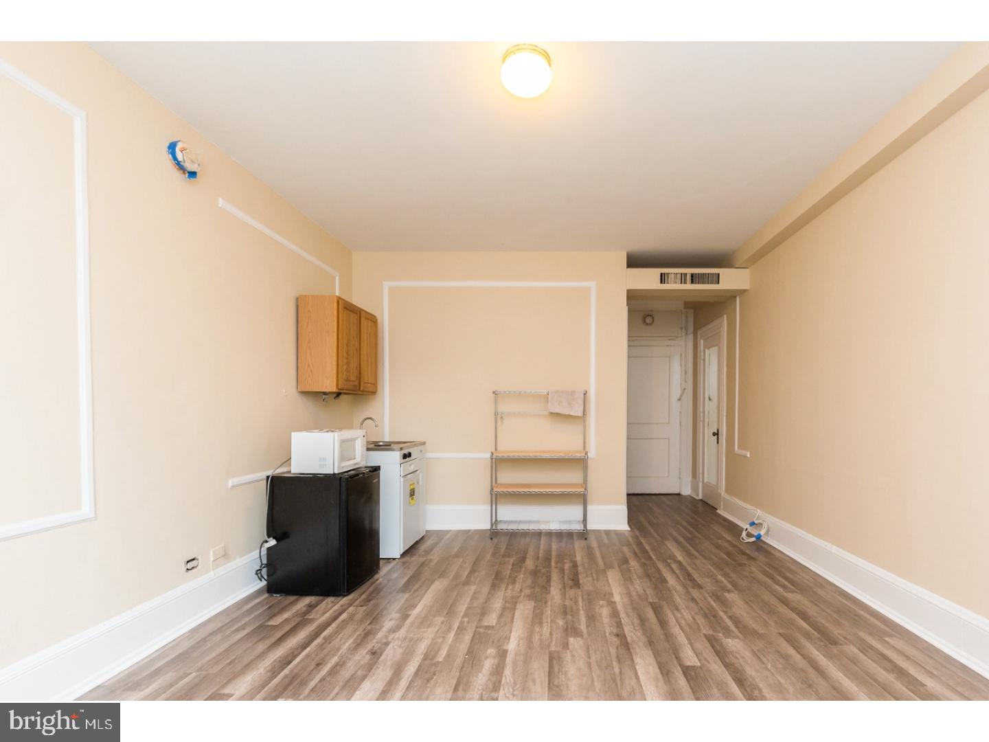 1324 Locust Street, Unit 1118 Philadelphia, PA 19107 - Photo 4 of 25