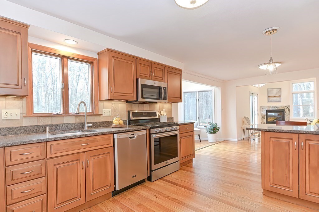 10 Whalen Road Hopkinton, MA 01748 - Photo 14 of 41 Gallery Image 14