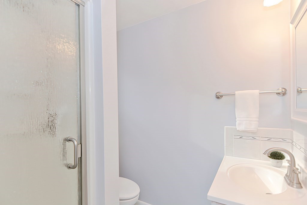 10 Whalen Road Hopkinton, MA 01748 - Photo 36 of 41 Gallery Image 36