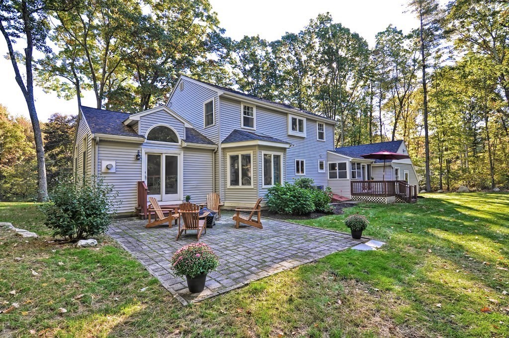 10 Whalen Road Hopkinton, MA 01748 - Photo 4 of 41 Gallery Image 4