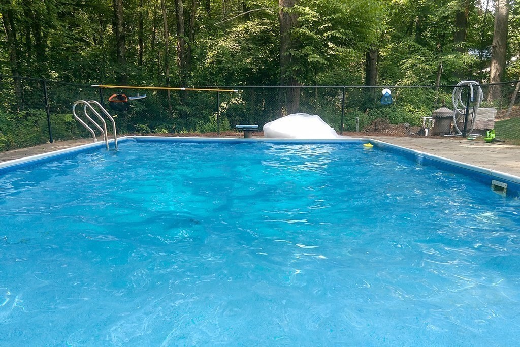 10 Whalen Road Hopkinton, MA 01748 - Photo 8 of 41 Gallery Image 8
