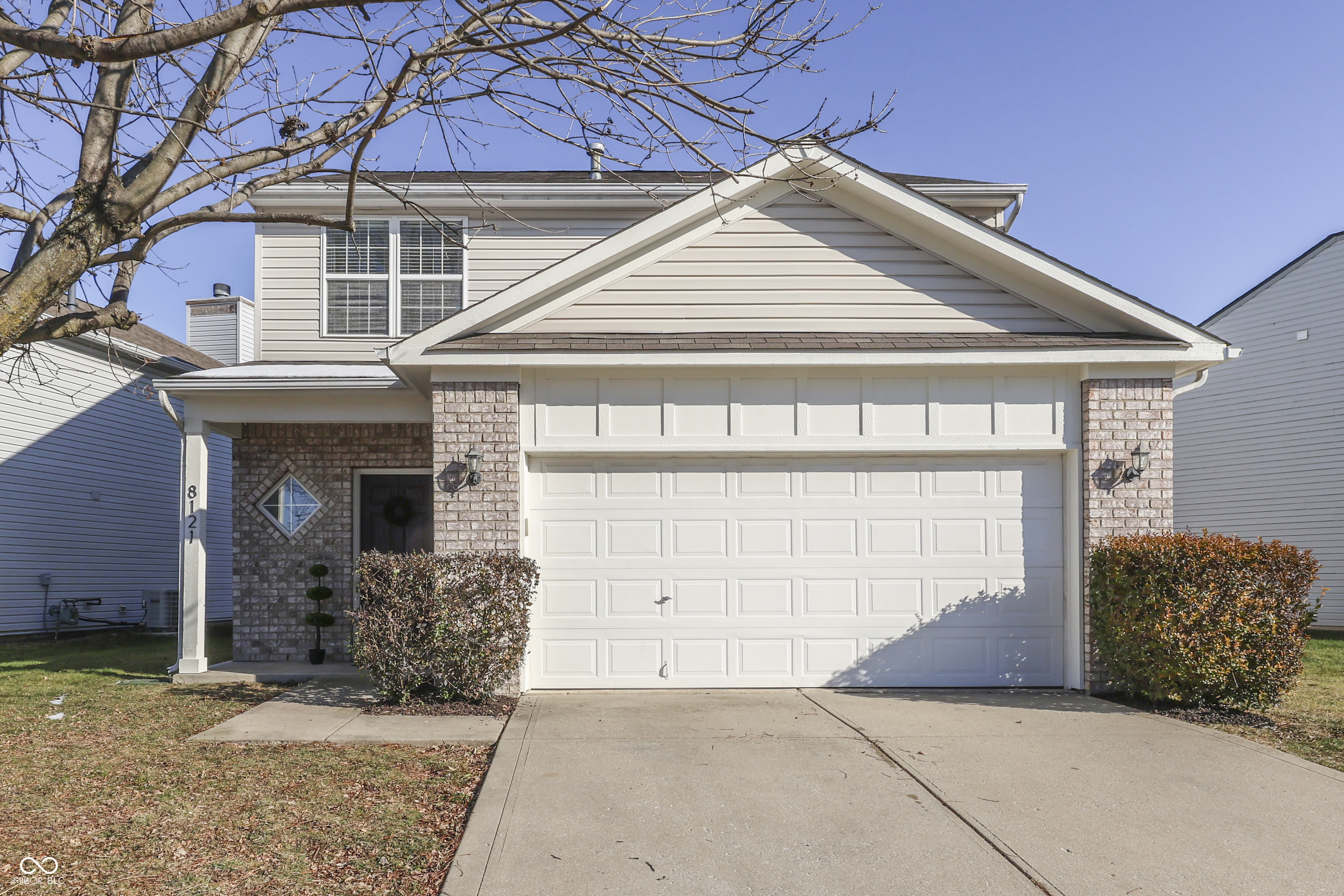 8121 Whitview Drive Indianapolis, IN 46237 - Photo 1 of 44