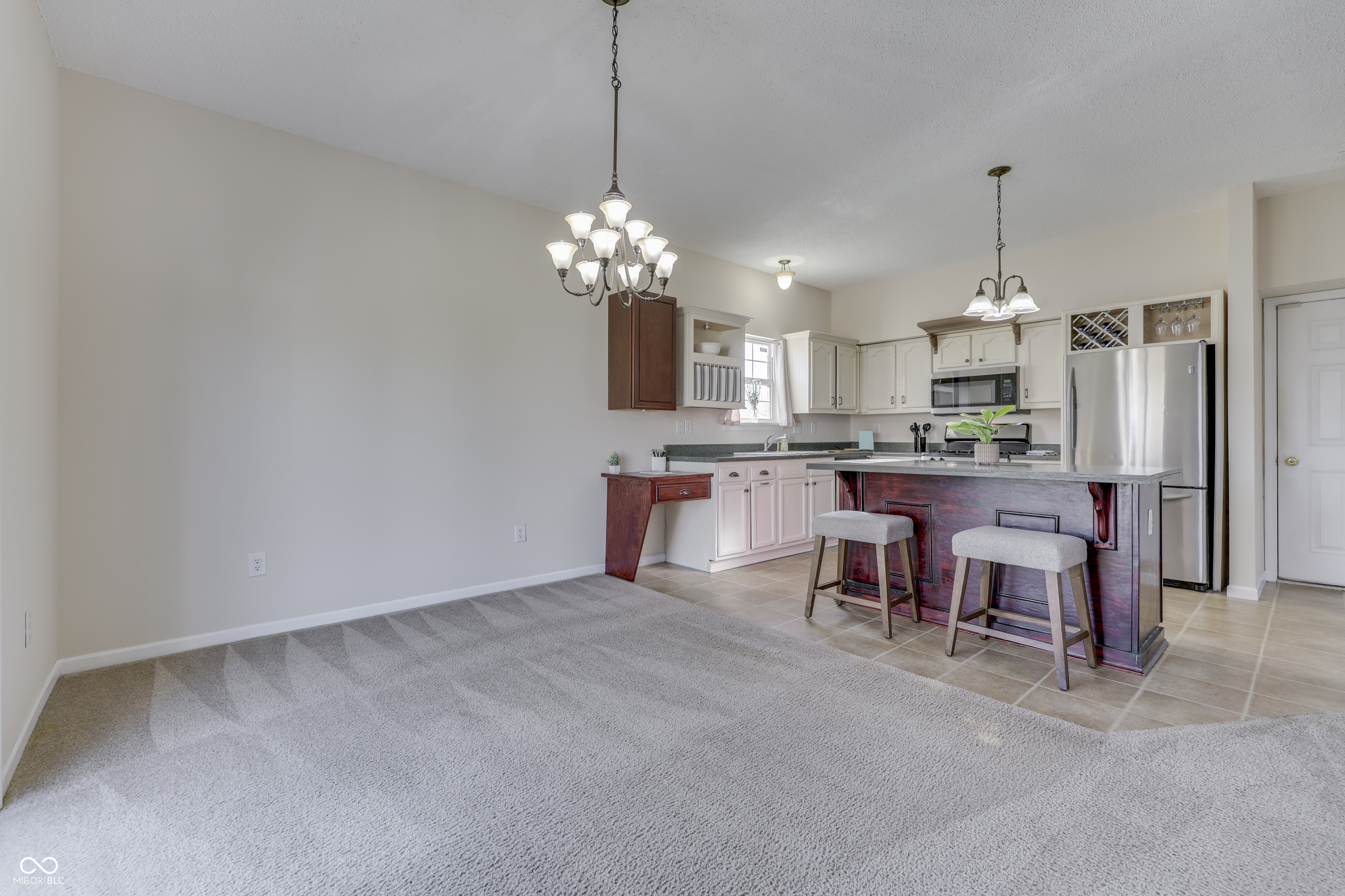 8121 Whitview Drive Indianapolis, IN 46237 - Photo 12 of 44