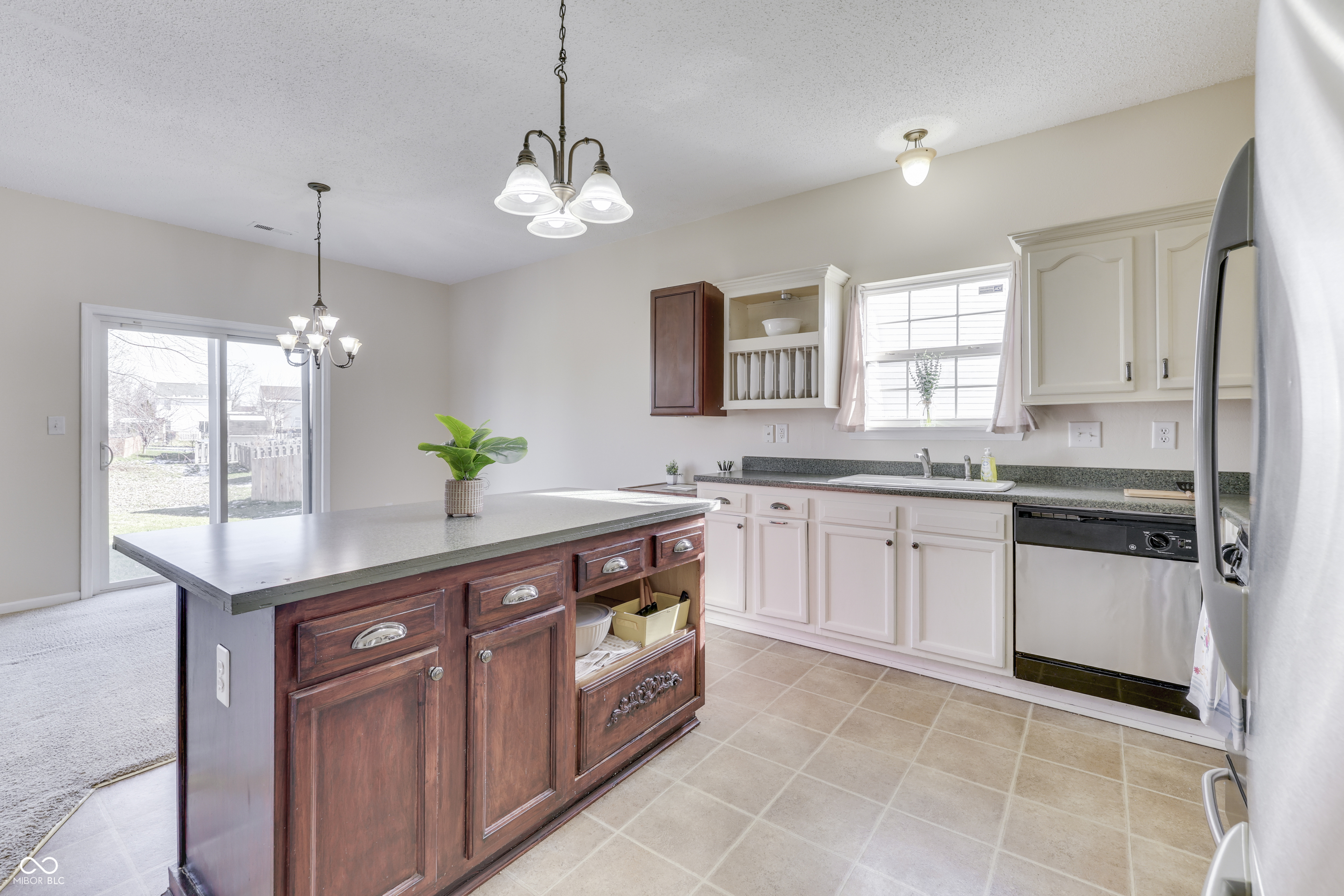 8121 Whitview Drive Indianapolis, IN 46237 - Photo 21 of 44