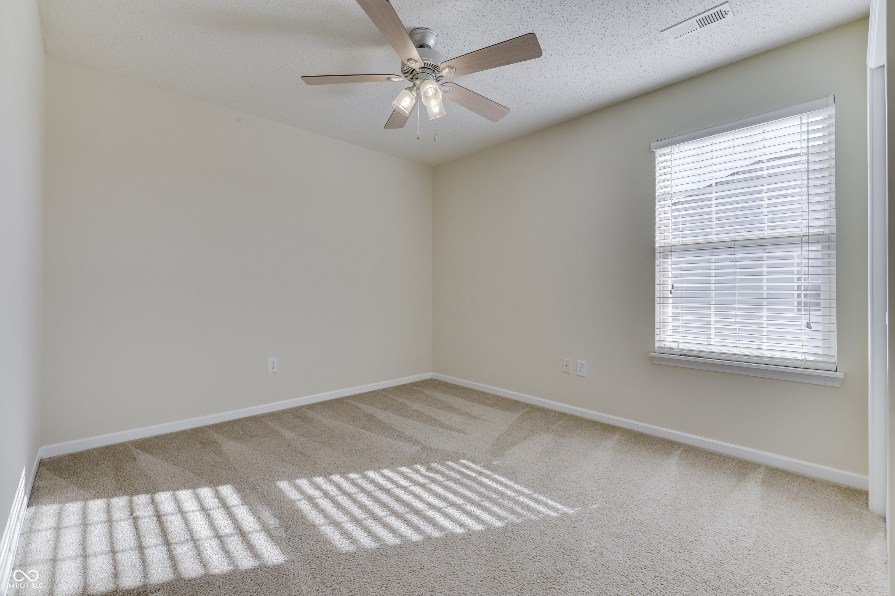 8121 Whitview Drive Indianapolis, IN 46237 - Photo 36 of 44