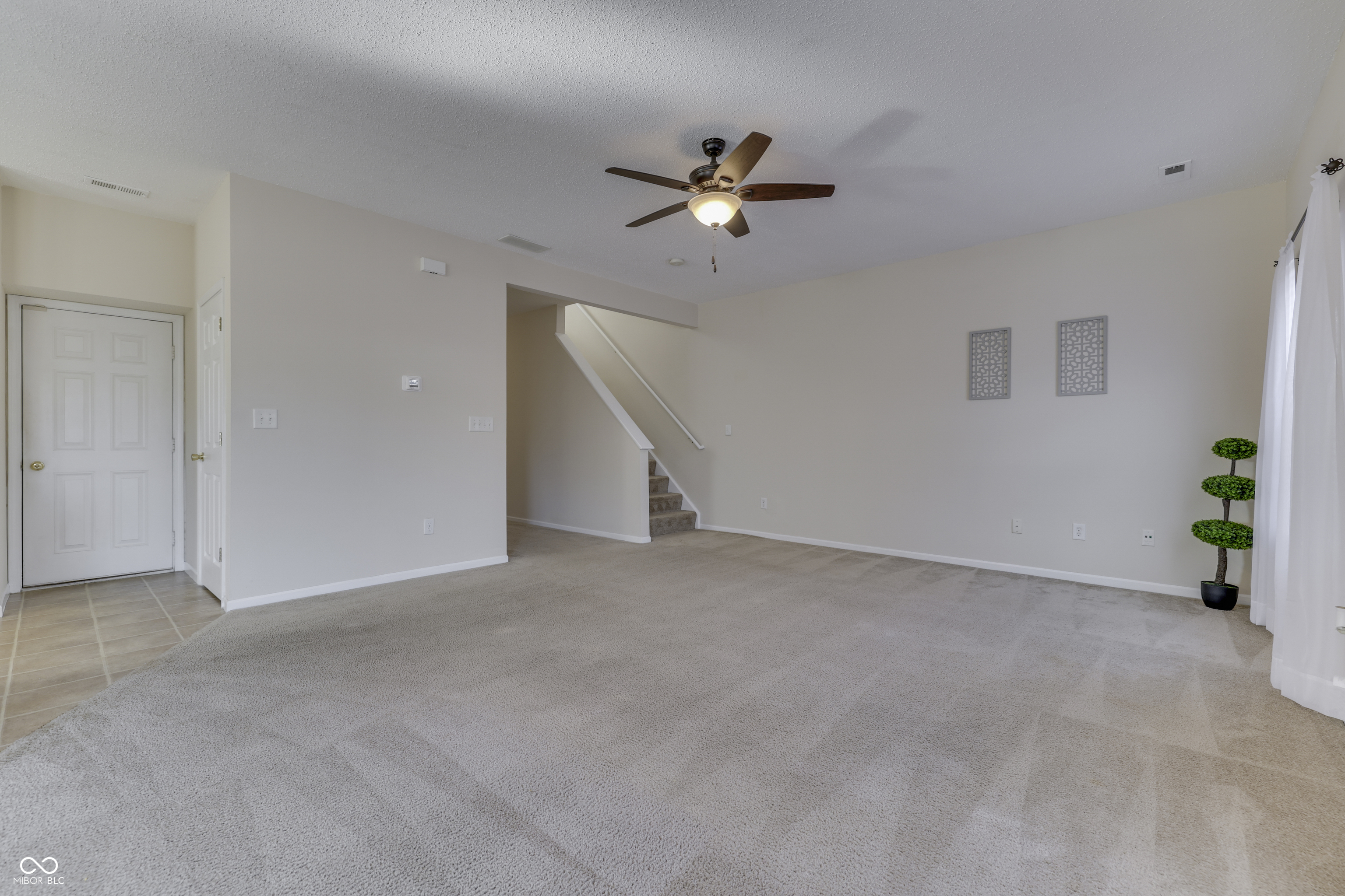 8121 Whitview Drive Indianapolis, IN 46237 - Photo 9 of 44