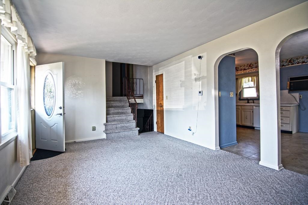 4112 Vistula Road Mishawaka, IN 46544 - Photo 3 of 25 Gallery Image 3