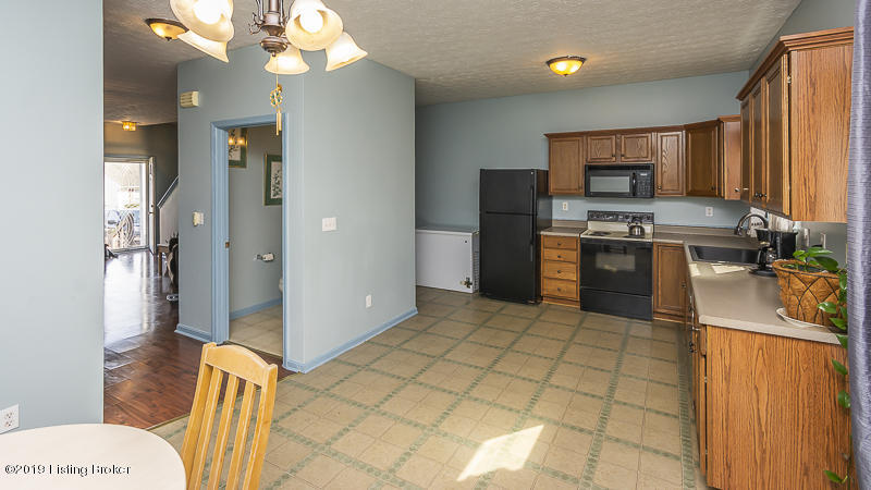 7906 Westbrook Road Louisville, KY 40258 - Photo 15 of 40 _DSC5126