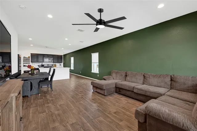 $250,000 | 14675 Cyn Pnes Lane, New Caney, TX 77357