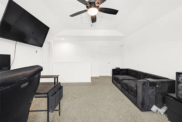 $250,000 | 14675 Cyn Pnes Lane, New Caney, TX 77357