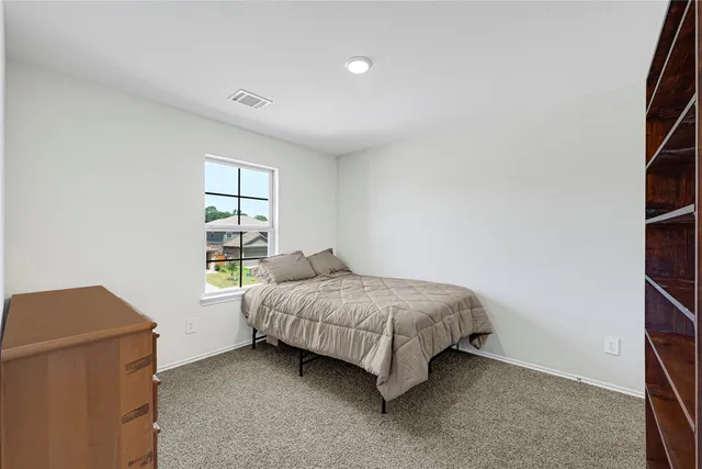 $250,000 | 14675 Cyn Pnes Lane, New Caney, TX 77357