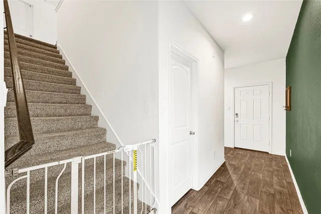 $250,000 | 14675 Cyn Pnes Lane, New Caney, TX 77357