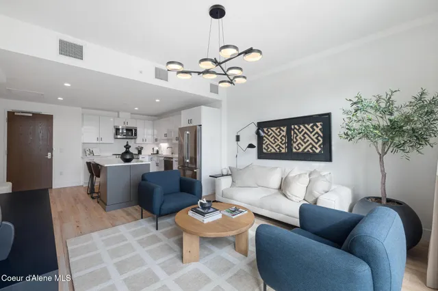 $699,000 | 201 North 1st Street, Unit 706, Coeur D'Alene, ID 83814