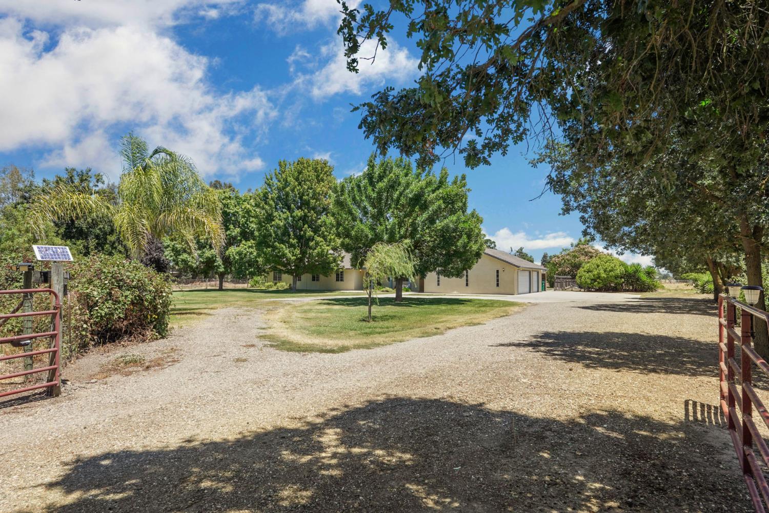11220 North Golfview Road Lodi, CA 95240 - Photo 6 of 73