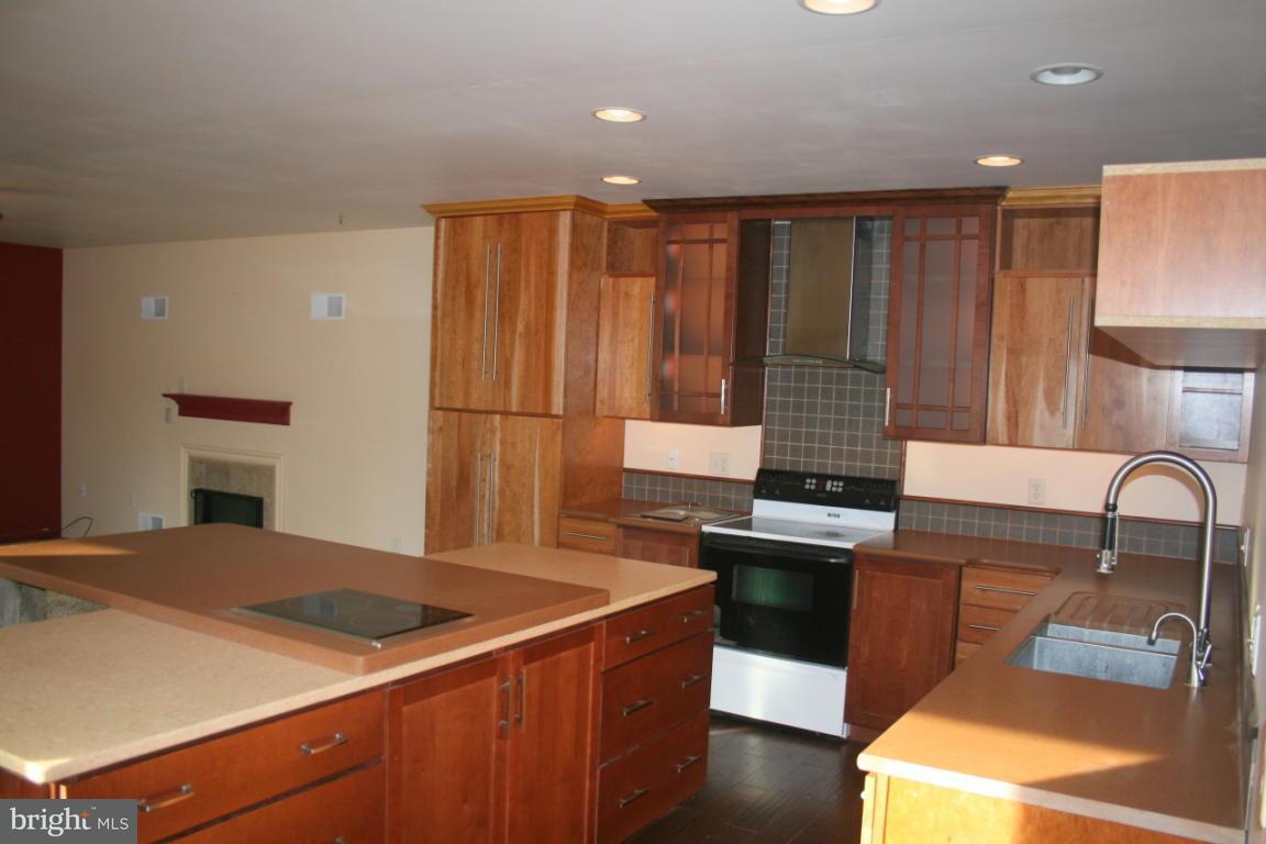 148 South Spruce Street Lititz, PA 17543 - Photo 15 of 34