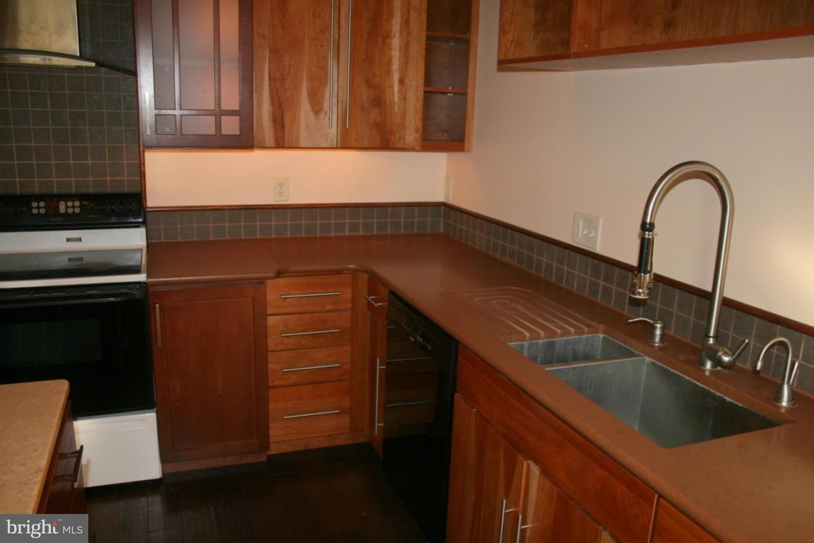 148 South Spruce Street Lititz, PA 17543 - Photo 19 of 34