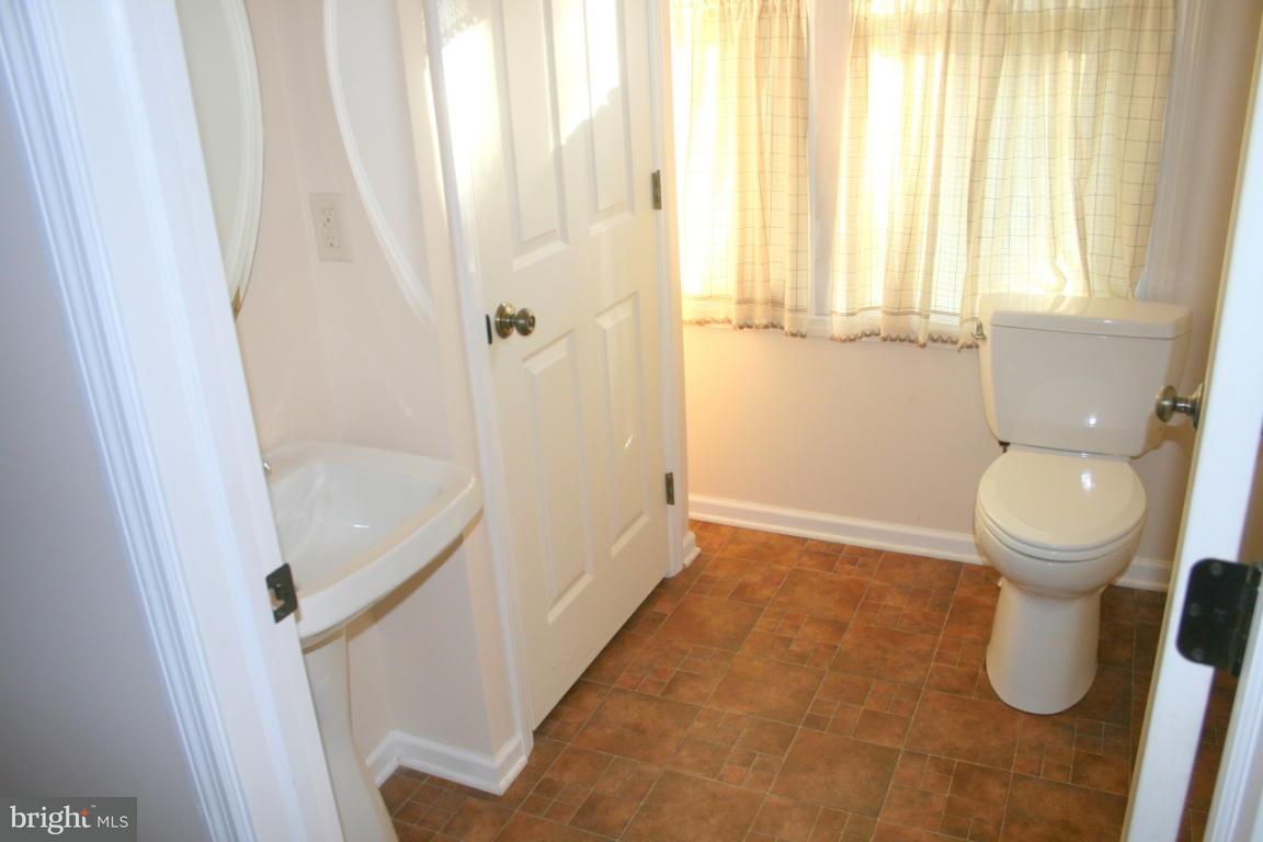 148 South Spruce Street Lititz, PA 17543 - Photo 20 of 34
