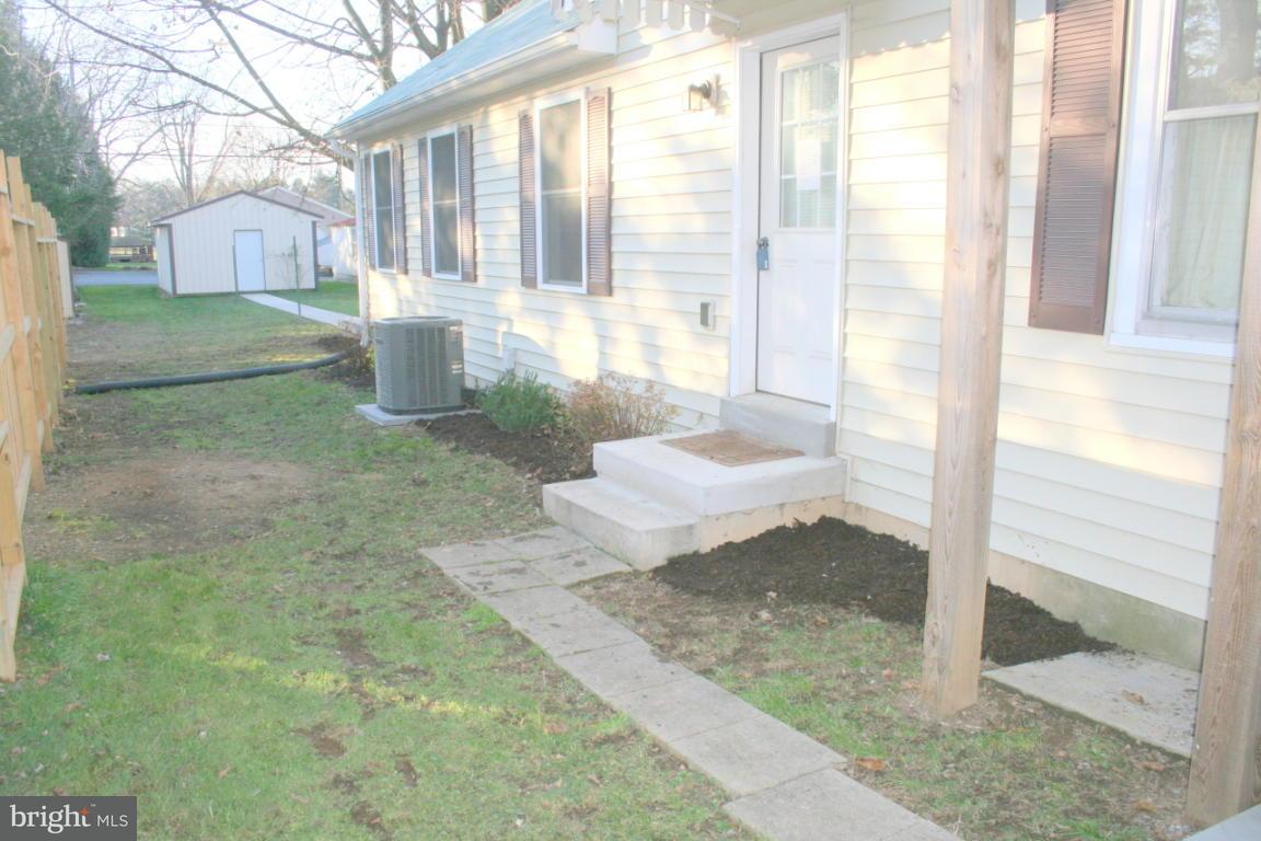 148 South Spruce Street Lititz, PA 17543 - Photo 8 of 34