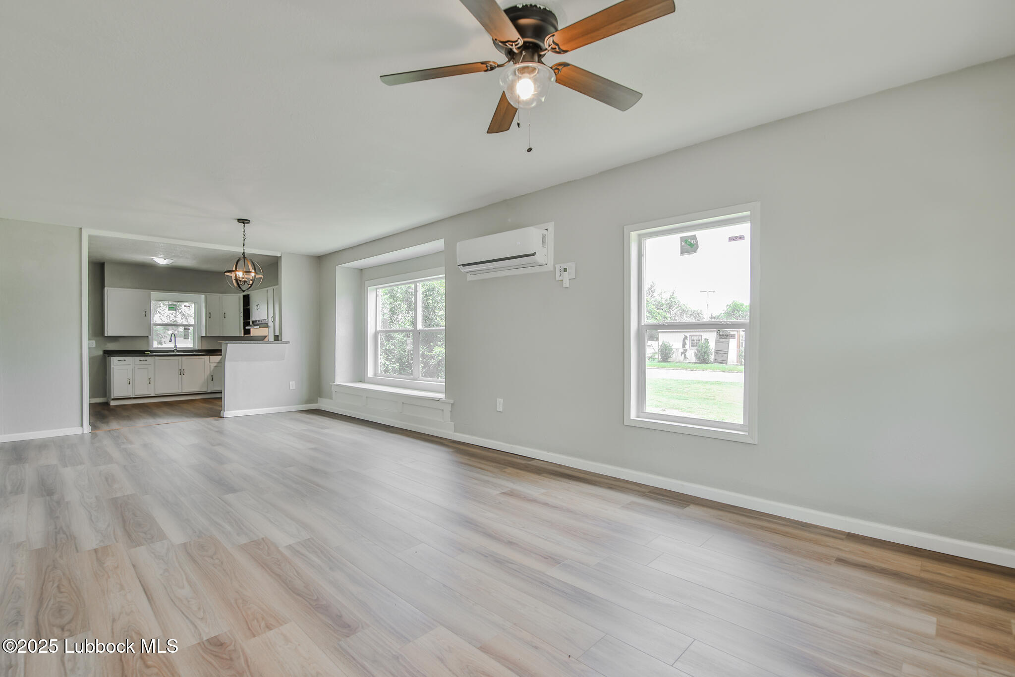 115 Yonkers Street Plainview, TX 79072 - Photo 4 of 28 Haleydphotography-13