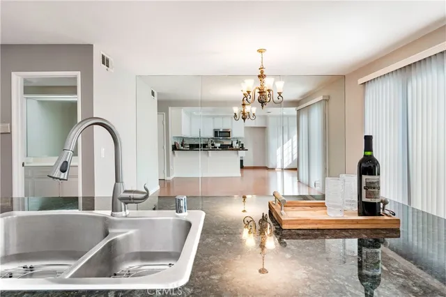 $779,000 | 18050 Prairie Avenue, Unit B, Torrance, CA 90504