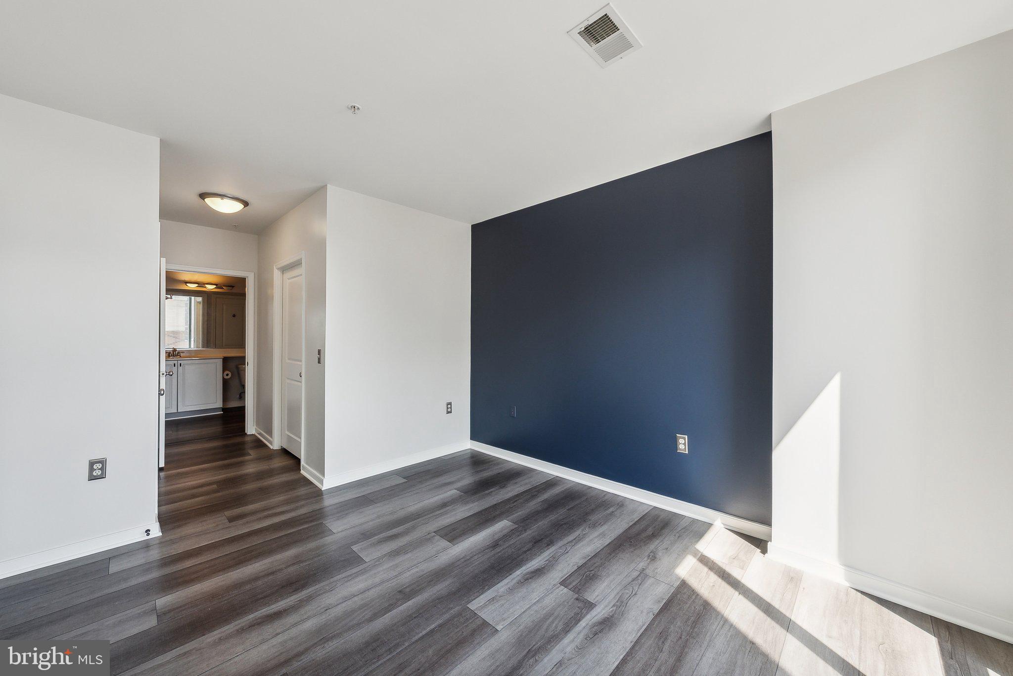 851 North Glebe Road, Unit 2008 Arlington, VA 22203 - Photo 16 of 37 Bright and airy open space awaits.