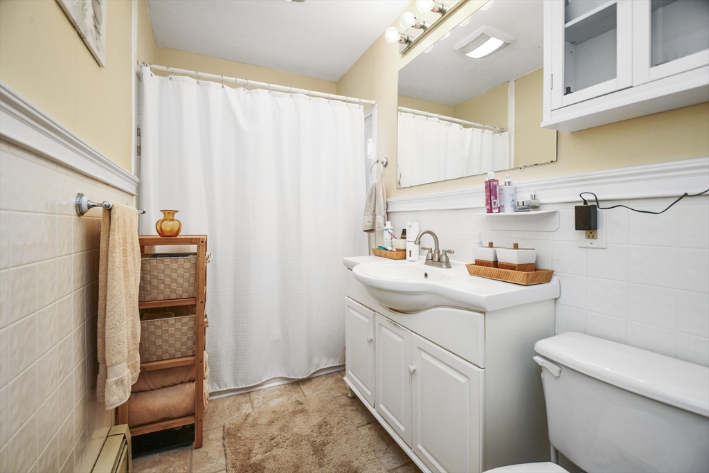 7 Nelson Street Webster, MA 01570 - Photo 12 of 41 Gallery Image 12