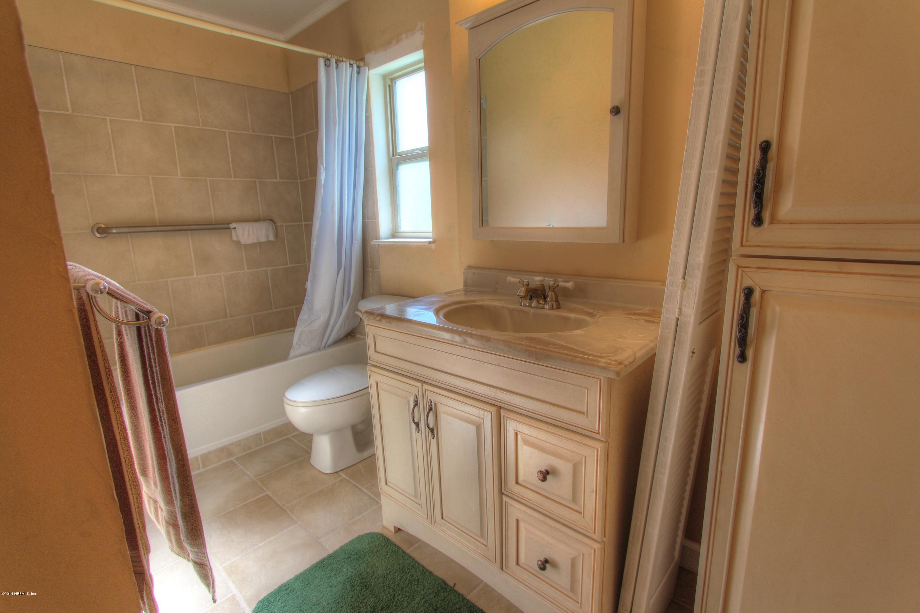 8976 Snellgrove Road Jacksonville, FL 32220 - Photo 43 of 43 Guest Bath