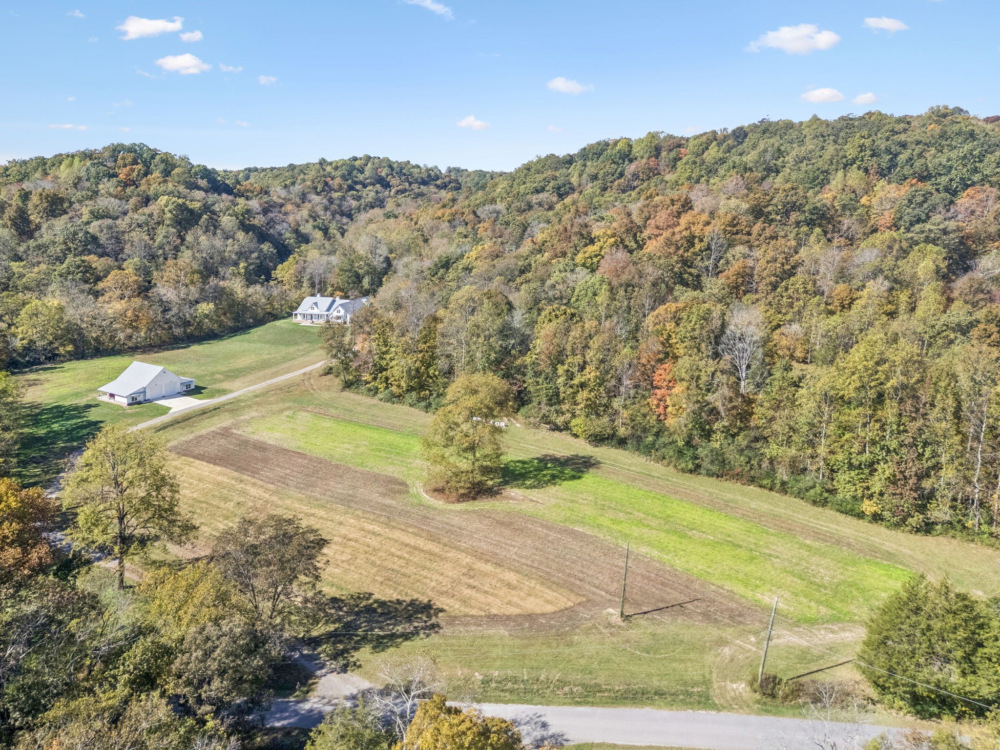4388 Stenberg Road Whites Creek, TN 37189 - Photo 54 of 61 a view of a yard with a mountain