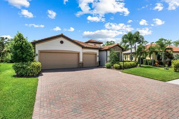 $965,000 | 9730 Carnoustie Place, Bradenton, FL 34211