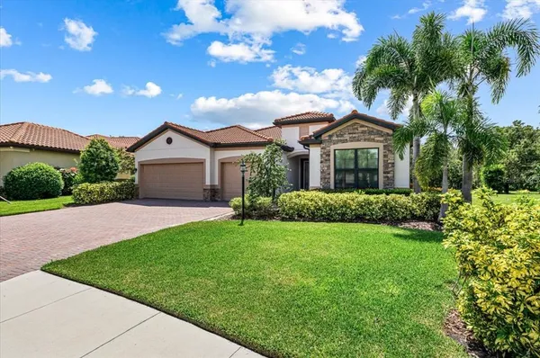 $965,000 | 9730 Carnoustie Place, Bradenton, FL 34211