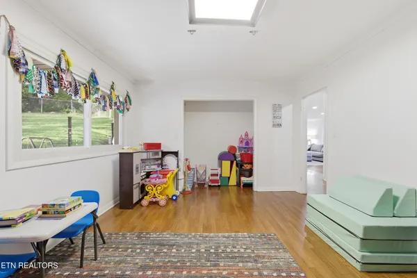 $450,000 | 402 Bluff Road, Kingston, TN 37763