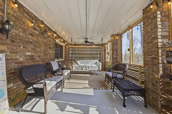 $450,000 | 402 Bluff Road, Kingston, TN 37763