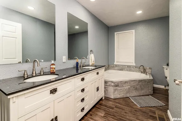 $239,000 | 205 South 3rd Street, Dahlgren, IL 62828