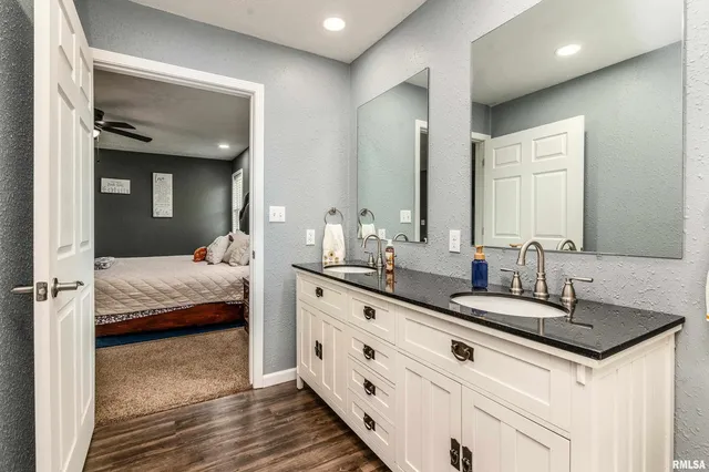 $239,000 | 205 South 3rd Street, Dahlgren, IL 62828