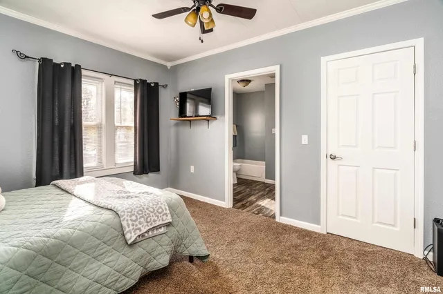 $239,000 | 205 South 3rd Street, Dahlgren, IL 62828