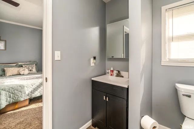 $239,000 | 205 South 3rd Street, Dahlgren, IL 62828