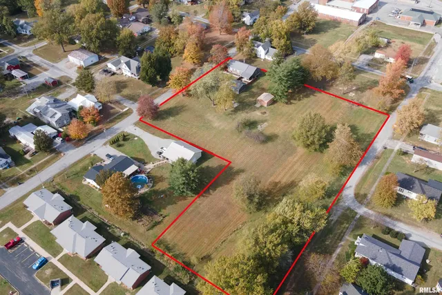 $239,000 | 205 South 3rd Street, Dahlgren, IL 62828