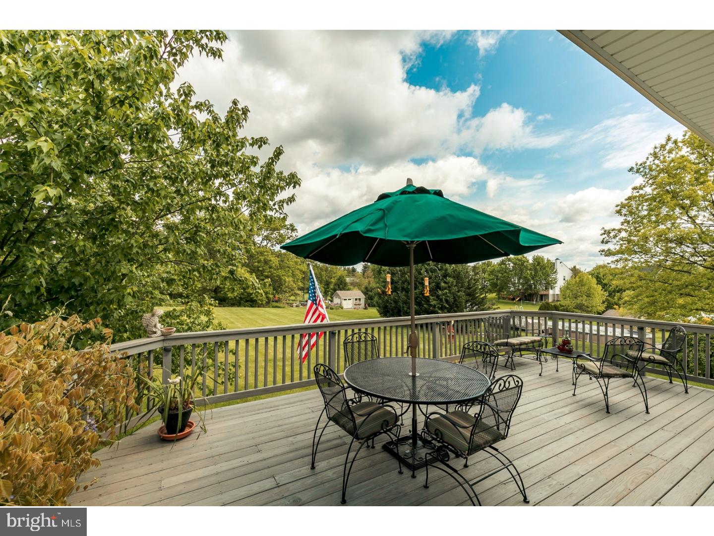 1165 Roberts Road Gilbertsville, PA 19525 - Photo 21 of 25 Deck