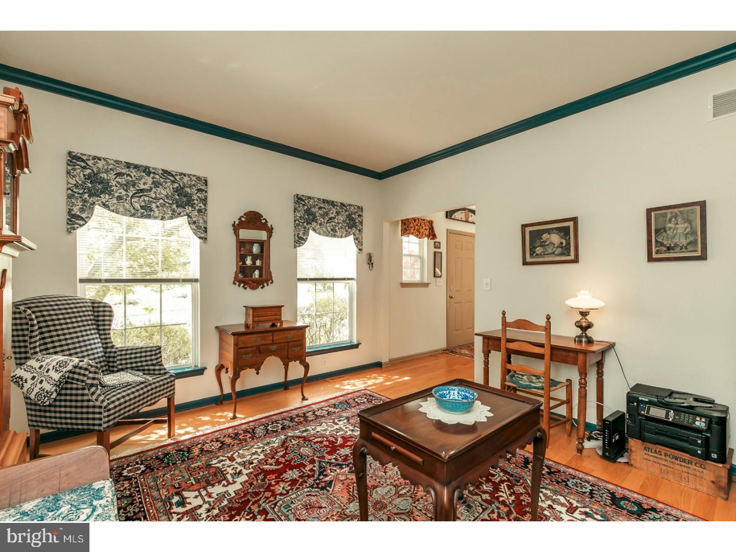1165 Roberts Road Gilbertsville, PA 19525 - Photo 4 of 25 Living Room